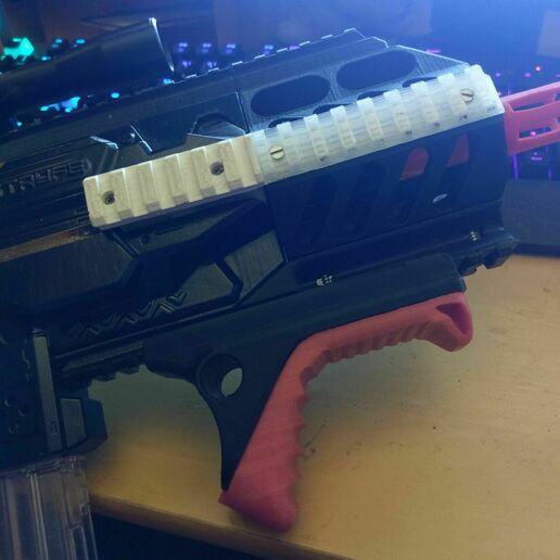 nerf picatinny grip stryfe mod rail handle tpu 3D print model - Mito3D