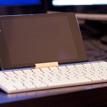 nexus 7-apple-bluetooth-Tastatur-Halter gadget tablet 7 2013 apple wireless keyboard 3d print model - Mito3D