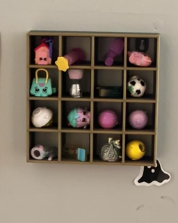nick-knack shelf Home display nick knacks shopkins doorables crystals wall mount 3d print model - Mito3D