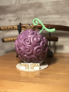 nika mi + soutien gomu Animé décoration 3d print model - Mito3D