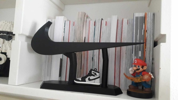 nike logotipo arte Jordânia suporte estátua adidas sapatos marca 3d print model - Mito3D