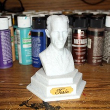 nikola tesla buste de la base plaque nom art sculptures 3d print model - Mito3D