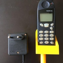 Nokia 5110 montaje pared cargador adjunto archivo artilugio creado freecad móvil teléfono 3d print model - Mito3D