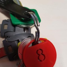 300 anahtarları numaraları aracı 1 izlenim 360 zincirleri anahtar halkası düğmeleri sorunları rakamlar amalgam 3d print model - Mito3D