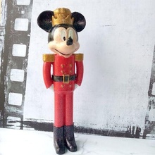 Nussknacker mickey Disney Kunst 3d print model - Mito3D