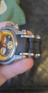 Oakley agujero reloj 3d print model - Mito3D