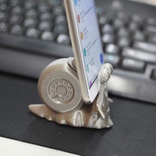 one piece snail phone stand gadget 3d print model - Mito3D