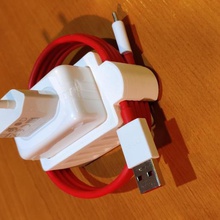 oneplus - cable support dash charger gadget clamp 3d print model - Mito3D