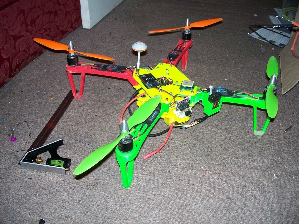 openscad quadcopter crossfire2 r c veículos 3D print model - Mito3D