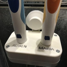 oral électrique brosse dents base dent salle bains 3d print model - Mito3D