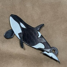 orca killer whale keychain black white 3d print model - Mito3D
