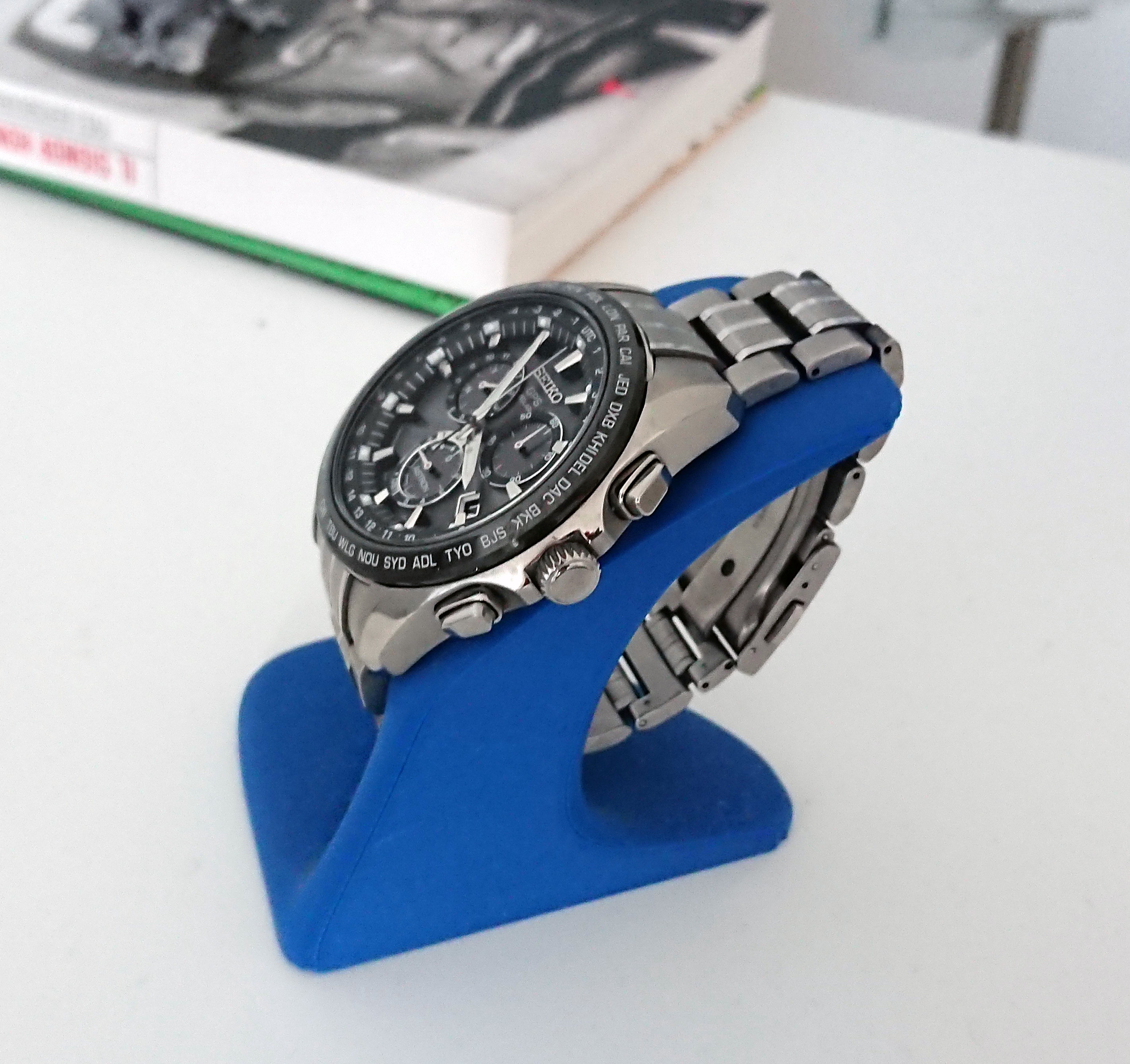 orgánico reloj soporte estante 3D print model - Mito3D