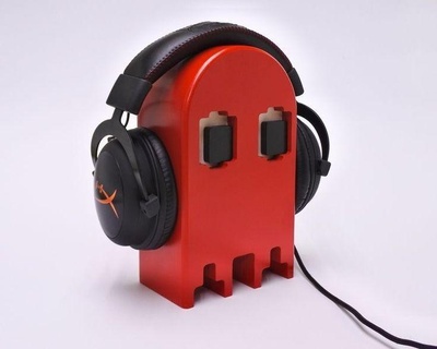 pac-man ghost headphone holder game retro pacman art gameboy toy cute gamers animal decoration deco desk accessories 3d print model - Mito3D