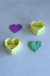 pack 2 heart cutters cutter cookies crafts diy handmade kitchen polymer clay artisan earrings pendant 3d print model - Mito3D