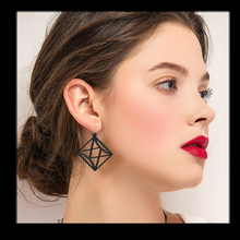 pacco orecchini moda i regali mujer 3d print model - Mito3D