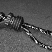 paracord talón latón cilindro acollador cuchillo bead edc custom gift men bracelet artilugio perla 3d print model - Mito3D