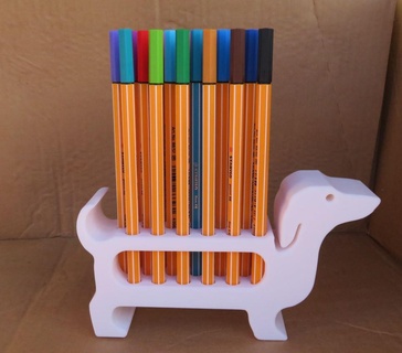 stylo teckel coloré crayons stftehold l'écriture table Bureau enfants peindre couleurs stylos organisateur chien 3d print model - Mito3D