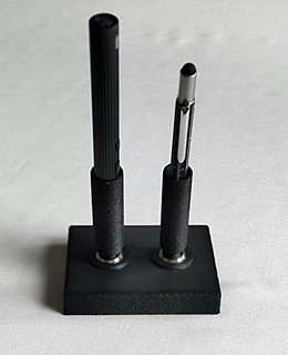 pen holder penholder desktop 3d print model - Mito3D