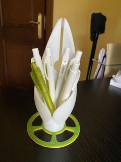 pen support Home pencils office supplies ornament 3d print model - Mito3D