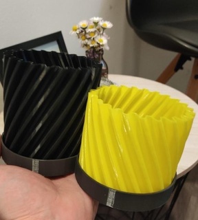 stylo vase travail hélicoïdal engrenages facile impression Bureau 3d print model - Mito3D