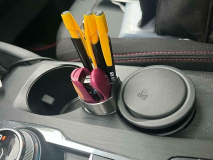 crayon tasse gué kuga 3 voiture stylo agrafeuse espace rangement entraine 3d print model - Mito3D