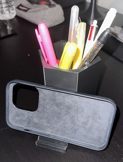 kalem Kulp destek telefon tencere kalemler kullanışlı iphone ofis nesne dekorasyon tasarım geometrik altıgen 3d print model - Mito3D