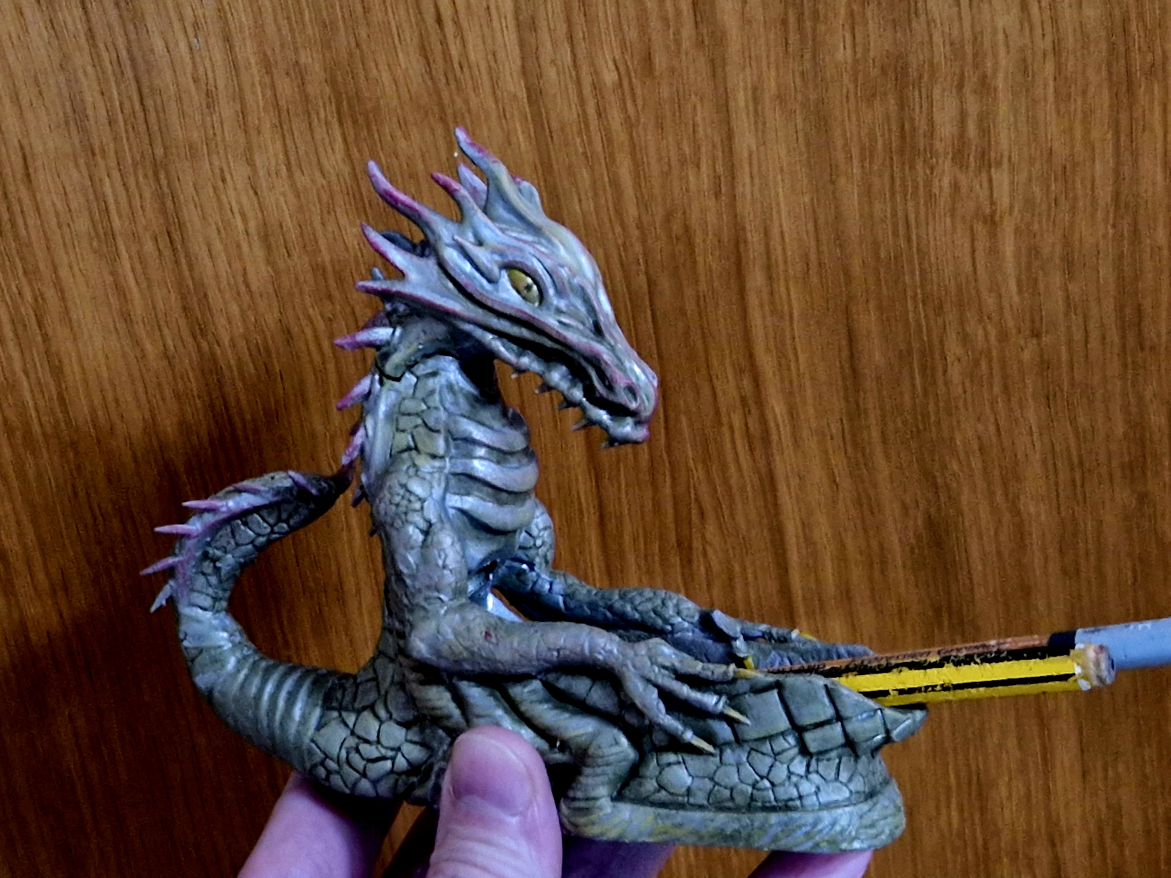 Bleistift Halter Unterstützung Drachen Fall Mantel Skulptur Tier 3D print model - Mito3D