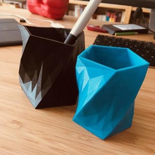 crayon pot vase la maison des crayons de couleur 3d print model - Mito3D