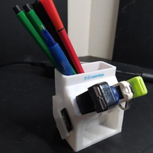pencil usb key box gadget pencils crayons boite support rangement 3d print model - Mito3D