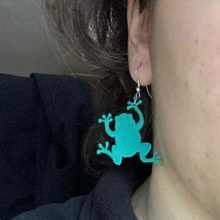 pendientes jewelry hand frog earrings earring 3d print model - Mito3D