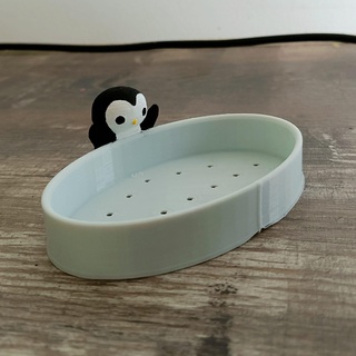 pinguino sapone piatto arte titolare supporto carina 3d print model - Mito3D