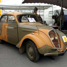 peugeot 202 berlina de 1938 juego 1936 1937 1939 1940 30 40 francés armmy coche ejército alemán sedán wargame la 2 ª guerra mundial vehículos 3d print model - Mito3D