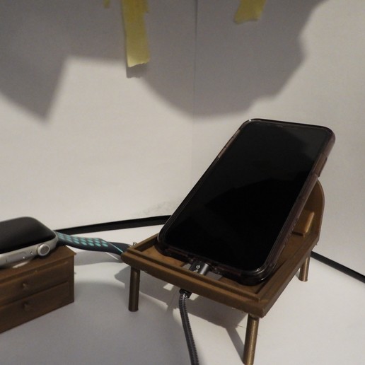 phone cama carregador ficar pé maçã FlashForGecults Iphone andróide criado mudo relógio inteligente 3D print model - Mito3D