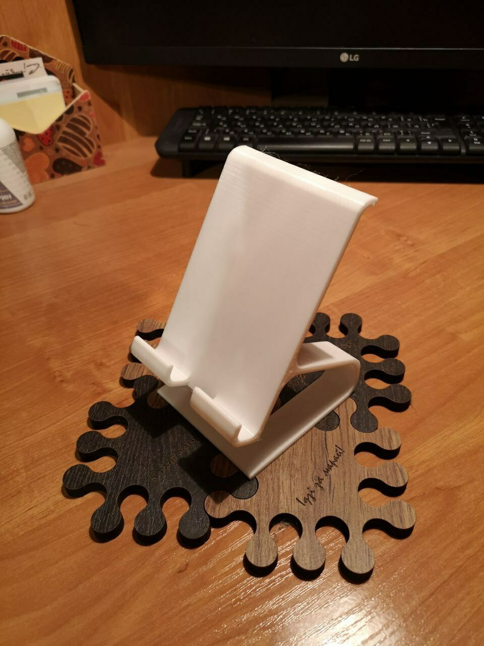 phone suporte ficar pé 3D print model - Mito3D