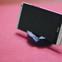 telefon standı gadget masa dock iphone 6 ofis 3d print model - Mito3D