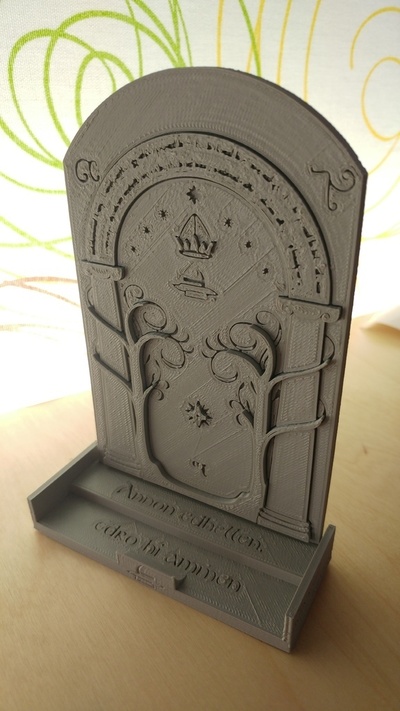 téléphone supporter moria porte seigneur of anneaux lotr intelligent titulaire soutien bâtiments structures architecture maison 3d print model - Mito3D