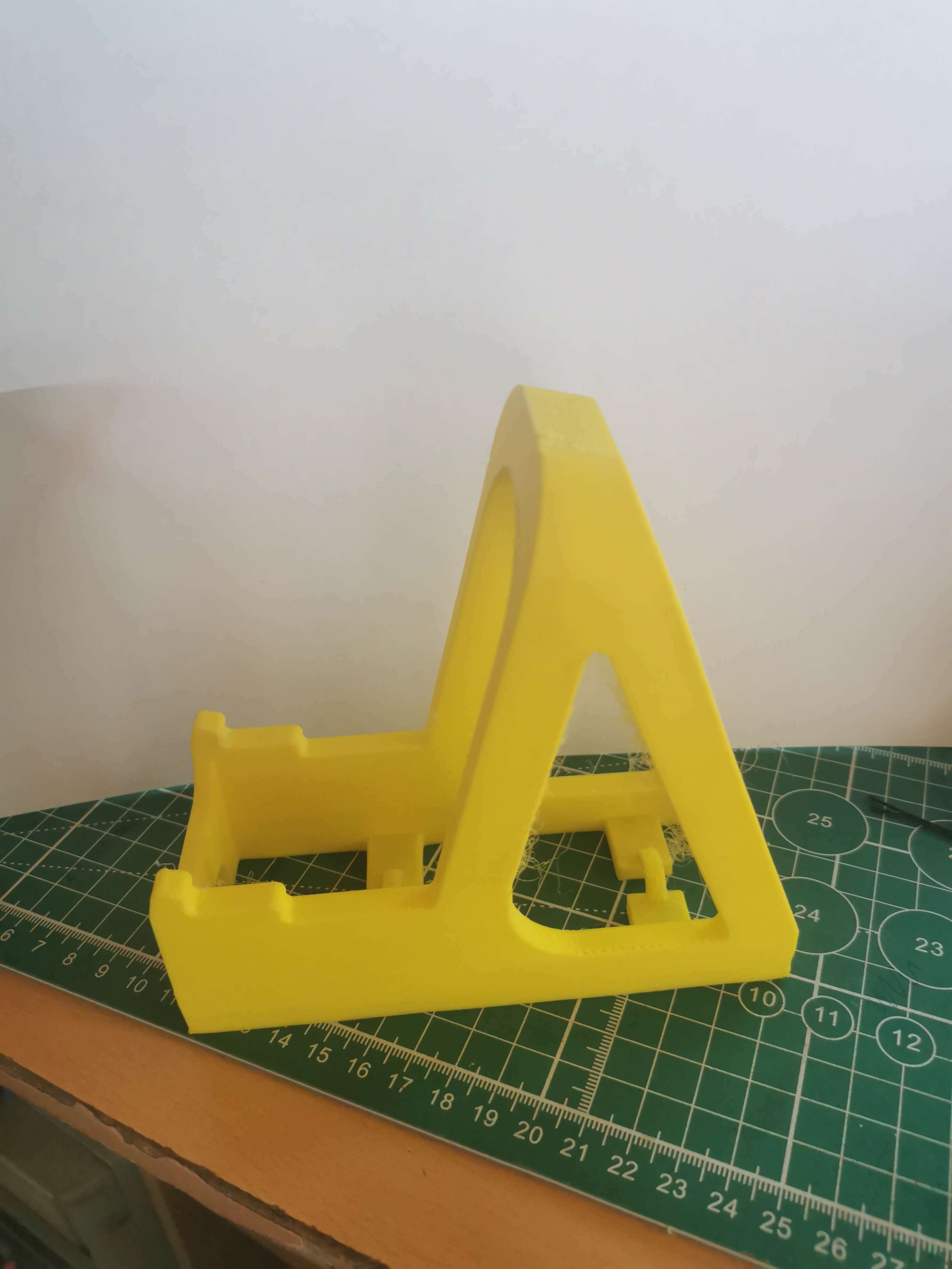 phone support 3D print model - Mito3D
