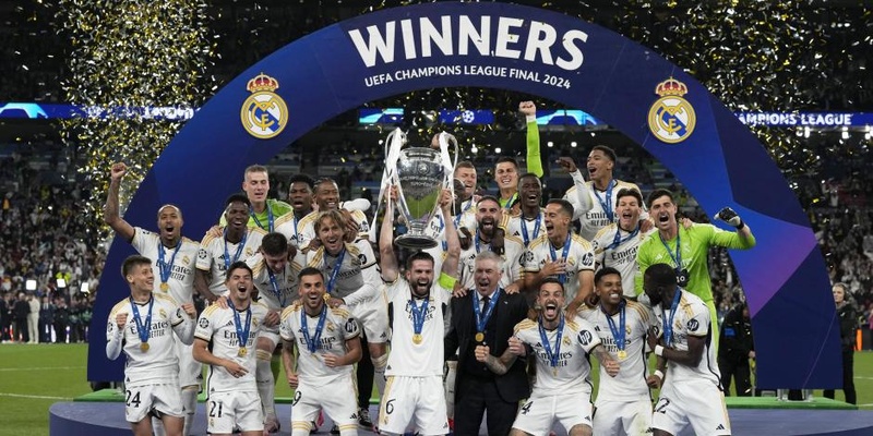 telefon destek gerçek madrid 15 futbol futebol kalsiofon uefa şampiyonlar lig 15champion hücre cr7 3d print model - Mito3D