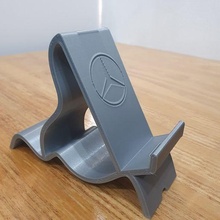 Telefon Tablette Stand Mercedes Benz Logo Unterstützung Halter Schreibtisch 3d print model - Mito3D