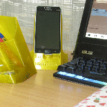 phonestand holder gadget téléphone supporter 3d print model - Mito3D