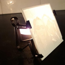 photostand útil para el hombre gadget lithophane art la diversión promo serie 3d print model - Mito3D