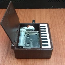 Klavier locher Musik-box gadget noobcomplex 3d print model - Mito3D