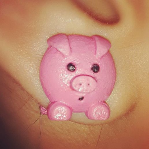 pig earrings jewelry earring hang ear piglets pork 3D print model - Mito3D