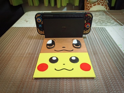 Pikachu eevee nintendo interruttore oled dock frontalino Pokemon 3d print model - Mito3D