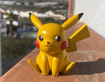 Pikachu seduto Pokemon Pikachu Bambola funko 3d print model - Mito3D