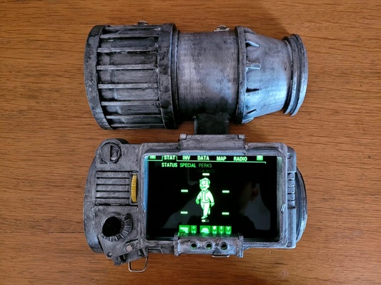 pip boy 3000 ausfallen 3 telefon kompatibel video spiele serie sehen cosplay zubehör gewölbe 3d print model - Mito3D