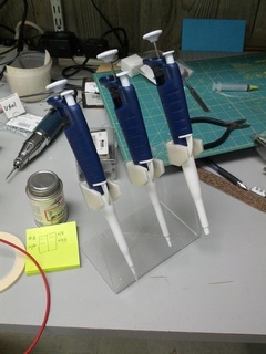 pipettatore In piedi biolab biologia titolare supporto huawei pipetta attrezzo titolari scatole 3d print model - Mito3D