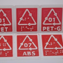composto de plástico ferro recicl aço etiqueta código impressão em braille, letras ferramenta duas cores o material a reciclagem rótulo carta braille 3d print model - Mito3D
