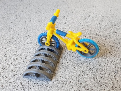 playmobil bicicletta pneumatico ruota riparazione bmx playset 3d print model - Mito3D