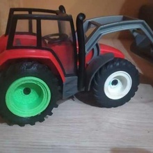 playmobil tractor rueda repuesto juguete 3d print model - Mito3D